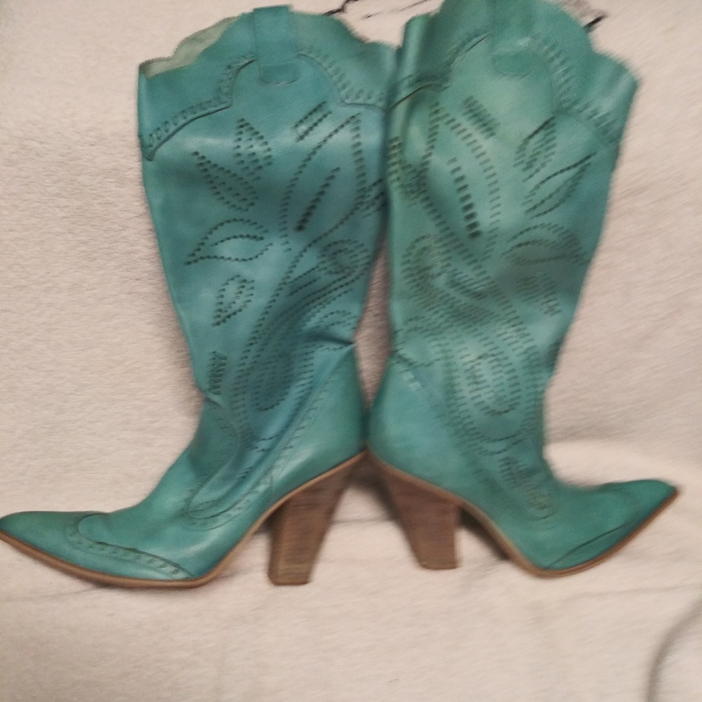Light Blue/Turquoise BCBG Boots